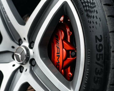 Сірий Мерседес М-Клас, об'ємом двигуна 5.46 л та пробігом 203 тис. км за 55000 $, фото 9 на Automoto.ua