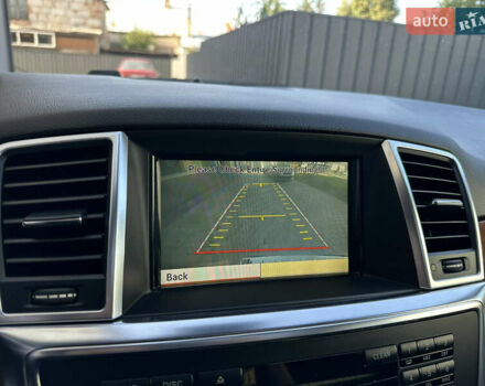 Серый Мерседес М-Класс, объемом двигателя 2.99 л и пробегом 245 тыс. км за 18999 $, фото 50 на Automoto.ua