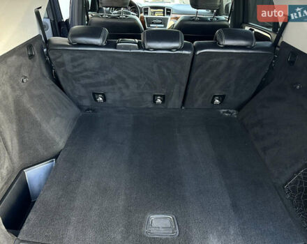 Серый Мерседес М-Класс, объемом двигателя 2.99 л и пробегом 245 тыс. км за 18999 $, фото 45 на Automoto.ua