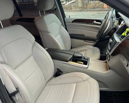 Сірий Мерседес М-Клас, об'ємом двигуна 2.99 л та пробігом 233 тис. км за 20777 $, фото 9 на Automoto.ua