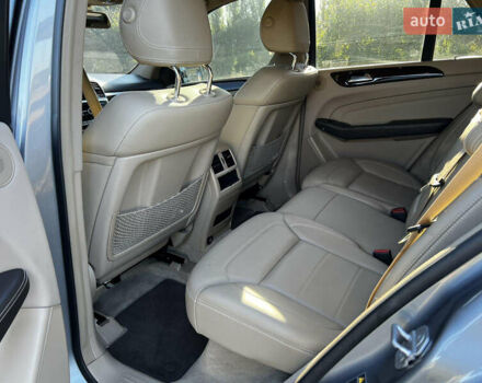 Сірий Мерседес М-Клас, об'ємом двигуна 2.99 л та пробігом 259 тис. км за 21300 $, фото 21 на Automoto.ua