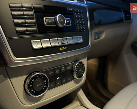 Серый Мерседес М-Класс, объемом двигателя 2.99 л и пробегом 341 тыс. км за 18300 $, фото 19 на Automoto.ua