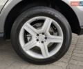 Сірий Мерседес М-Клас, об'ємом двигуна 3 л та пробігом 331 тис. км за 21777 $, фото 49 на Automoto.ua