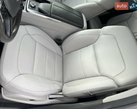 Серый Мерседес М-Класс, объемом двигателя 2.99 л и пробегом 332 тыс. км за 16800 $, фото 5 на Automoto.ua