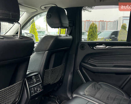 Серый Мерседес М-Класс, объемом двигателя 2.99 л и пробегом 193 тыс. км за 22500 $, фото 26 на Automoto.ua