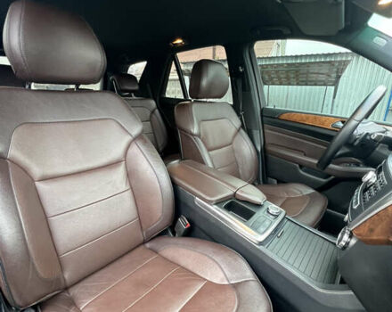 Серый Мерседес М-Класс, объемом двигателя 2.99 л и пробегом 335 тыс. км за 18900 $, фото 26 на Automoto.ua