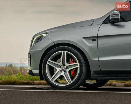 Сірий Мерседес М-Клас, об'ємом двигуна 5.46 л та пробігом 203 тис. км за 55000 $, фото 22 на Automoto.ua