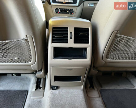 Сірий Мерседес М-Клас, об'ємом двигуна 2.99 л та пробігом 259 тис. км за 21300 $, фото 23 на Automoto.ua