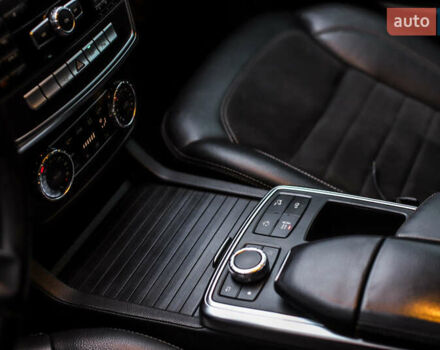 Серый Мерседес М-Класс, объемом двигателя 2.14 л и пробегом 170 тыс. км за 23999 $, фото 27 на Automoto.ua