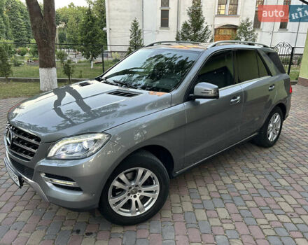 Сірий Мерседес М-Клас, об'ємом двигуна 2.99 л та пробігом 330 тис. км за 24500 $, фото 8 на Automoto.ua