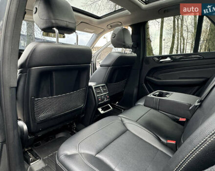 Серый Мерседес М-Класс, объемом двигателя 2.99 л и пробегом 199 тыс. км за 22900 $, фото 28 на Automoto.ua