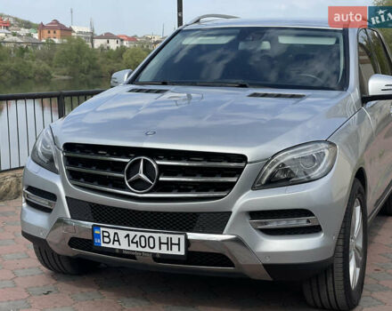 Серый Мерседес М-Класс, объемом двигателя 2.14 л и пробегом 320 тыс. км за 19500 $, фото 2 на Automoto.ua