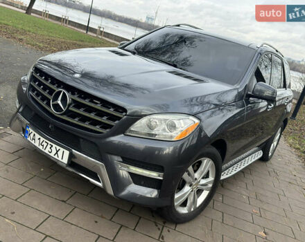 Серый Мерседес М-Класс, объемом двигателя 2.99 л и пробегом 199 тыс. км за 22900 $, фото 13 на Automoto.ua