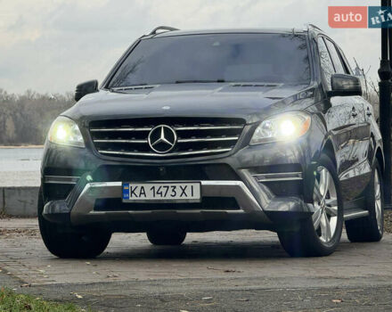 Серый Мерседес М-Класс, объемом двигателя 2.99 л и пробегом 199 тыс. км за 22900 $, фото 7 на Automoto.ua