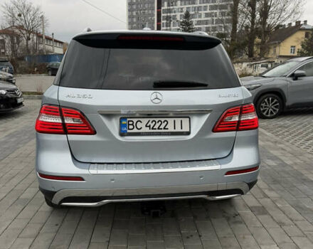 Сірий Мерседес М-Клас, об'ємом двигуна 2.99 л та пробігом 258 тис. км за 21800 $, фото 2 на Automoto.ua