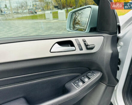 Серый Мерседес М-Класс, объемом двигателя 2.2 л и пробегом 102 тыс. км за 26500 $, фото 12 на Automoto.ua