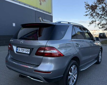 Серый Мерседес М-Класс, объемом двигателя 3.5 л и пробегом 236 тыс. км за 16300 $, фото 3 на Automoto.ua