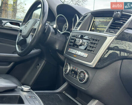 Серый Мерседес М-Класс, объемом двигателя 2.99 л и пробегом 199 тыс. км за 22900 $, фото 39 на Automoto.ua