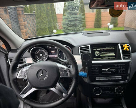 Серый Мерседес М-Класс, объемом двигателя 2.99 л и пробегом 364 тыс. км за 19999 $, фото 19 на Automoto.ua