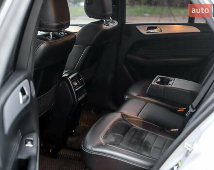 Серый Мерседес М-Класс, объемом двигателя 2.14 л и пробегом 170 тыс. км за 23999 $, фото 26 на Automoto.ua