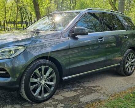 Мерседес М-Класс 2013 в Ирпене на Automoto.ua Серый Мерседес М-Класс, объемом двигателя 2.99 л и пробегом 226 тыс. км за 19600 $, фото 11 на Automoto.ua
