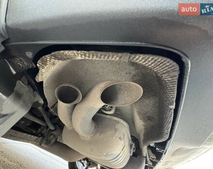 Серый Мерседес М-Класс, объемом двигателя 2.99 л и пробегом 186 тыс. км за 25000 $, фото 10 на Automoto.ua