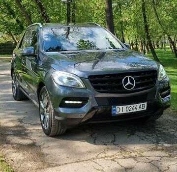 Мерседес М-Класс 2013 в Ирпене на Automoto.ua Серый Мерседес М-Класс, объемом двигателя 2.99 л и пробегом 226 тыс. км за 19600 $, фото 13 на Automoto.ua