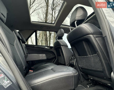 Серый Мерседес М-Класс, объемом двигателя 2.99 л и пробегом 199 тыс. км за 22900 $, фото 31 на Automoto.ua