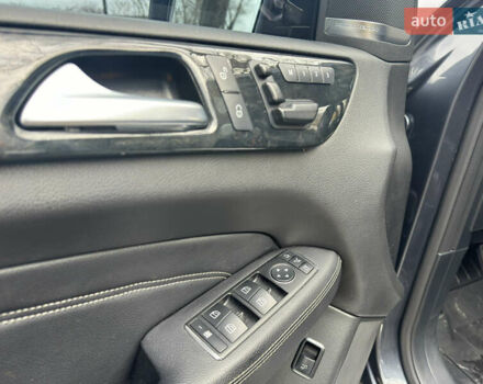 Серый Мерседес М-Класс, объемом двигателя 2.99 л и пробегом 199 тыс. км за 22900 $, фото 23 на Automoto.ua