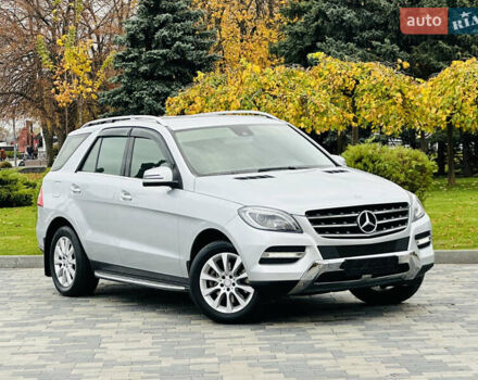 Серый Мерседес М-Класс, объемом двигателя 2.2 л и пробегом 102 тыс. км за 26500 $, фото 3 на Automoto.ua