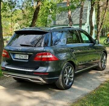 Мерседес М-Класс 2013 в Ирпене на Automoto.ua Серый Мерседес М-Класс, объемом двигателя 2.99 л и пробегом 226 тыс. км за 19600 $, фото 6 на Automoto.ua