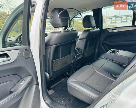 Серый Мерседес М-Класс, объемом двигателя 2.2 л и пробегом 102 тыс. км за 26500 $, фото 43 на Automoto.ua