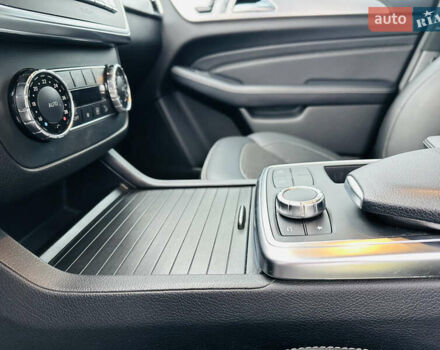 Серый Мерседес М-Класс, объемом двигателя 2.2 л и пробегом 102 тыс. км за 26500 $, фото 41 на Automoto.ua