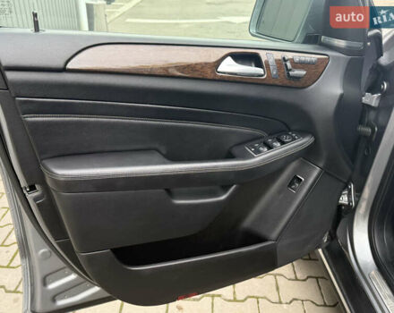 Серый Мерседес М-Класс, объемом двигателя 2.99 л и пробегом 240 тыс. км за 20800 $, фото 14 на Automoto.ua