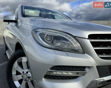 Мерседес М-Класс 2013 в Львове на Automoto.ua Серый Мерседес М-Класс, объемом двигателя 2.99 л и пробегом 188 тыс. км за 23000 $, фото 4 на Automoto.ua