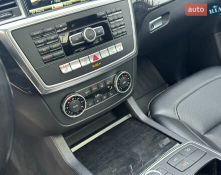 Серый Мерседес М-Класс, объемом двигателя 2.99 л и пробегом 199 тыс. км за 22900 $, фото 36 на Automoto.ua