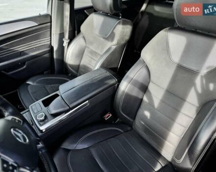 Мерседес М-Класс 2013 в Львове на Automoto.ua Серый Мерседес М-Класс, объемом двигателя 2.99 л и пробегом 188 тыс. км за 23000 $, фото 24 на Automoto.ua