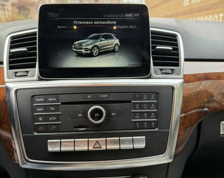 Сірий Мерседес М-Клас, об'ємом двигуна 3.5 л та пробігом 266 тис. км за 24500 $, фото 19 на Automoto.ua