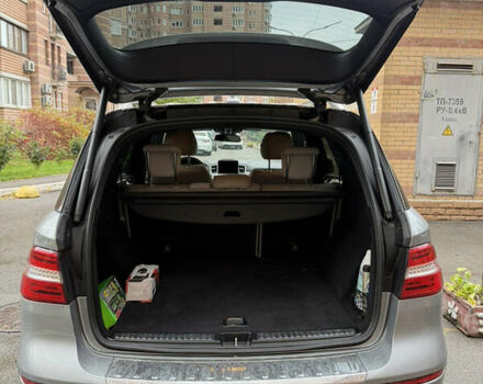 Сірий Мерседес М-Клас, об'ємом двигуна 3.5 л та пробігом 266 тис. км за 24500 $, фото 12 на Automoto.ua