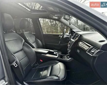 Сірий Мерседес М-Клас, об'ємом двигуна 3.5 л та пробігом 270 тис. км за 20200 $, фото 5 на Automoto.ua