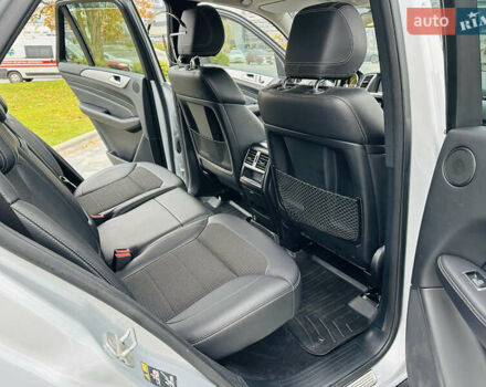 Серый Мерседес М-Класс, объемом двигателя 2.2 л и пробегом 102 тыс. км за 26500 $, фото 44 на Automoto.ua