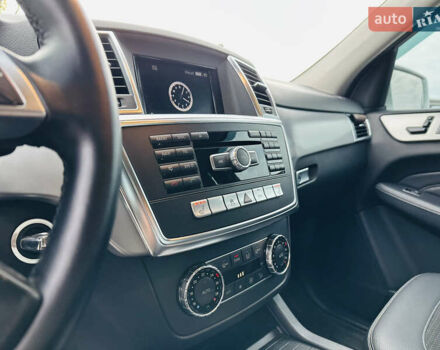 Серый Мерседес М-Класс, объемом двигателя 2.2 л и пробегом 102 тыс. км за 26500 $, фото 15 на Automoto.ua