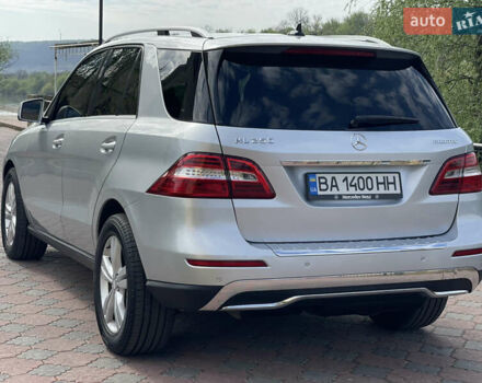 Серый Мерседес М-Класс, объемом двигателя 2.14 л и пробегом 320 тыс. км за 19500 $, фото 4 на Automoto.ua