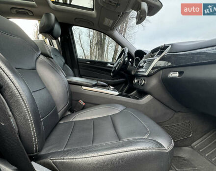 Серый Мерседес М-Класс, объемом двигателя 2.99 л и пробегом 199 тыс. км за 22900 $, фото 41 на Automoto.ua