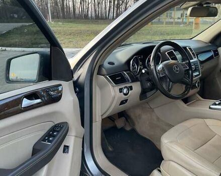 Сірий Мерседес М-Клас, об'ємом двигуна 2.99 л та пробігом 350 тис. км за 21500 $, фото 20 на Automoto.ua