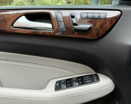 Сірий Мерседес М-Клас, об'ємом двигуна 3.5 л та пробігом 266 тис. км за 24500 $, фото 14 на Automoto.ua