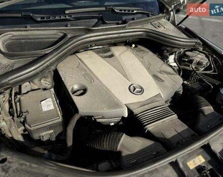 Мерседес М-Класс 2013 в Львове на Automoto.ua Серый Мерседес М-Класс, объемом двигателя 2.99 л и пробегом 188 тыс. км за 23000 $, фото 34 на Automoto.ua