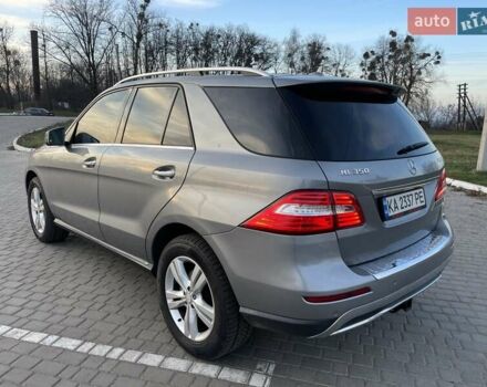 Сірий Мерседес М-Клас, об'ємом двигуна 2.99 л та пробігом 350 тис. км за 21500 $, фото 4 на Automoto.ua