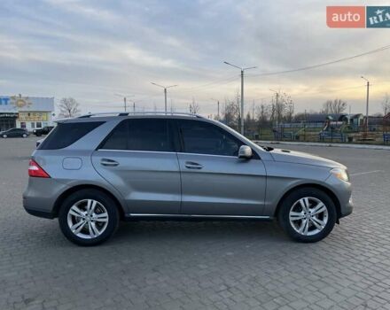 Сірий Мерседес М-Клас, об'ємом двигуна 2.99 л та пробігом 350 тис. км за 21500 $, фото 9 на Automoto.ua