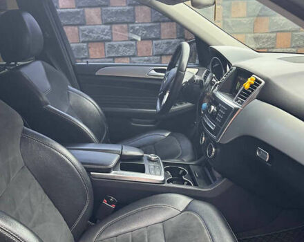 Серый Мерседес М-Класс, объемом двигателя 2.99 л и пробегом 364 тыс. км за 19999 $, фото 32 на Automoto.ua